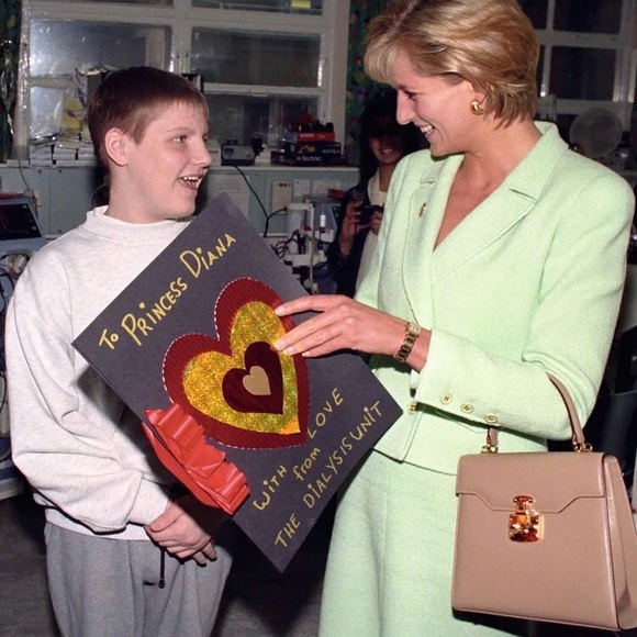 Gorgeous Chanel ‘Candy Land’ tweed jacket - Picture 13 of 16